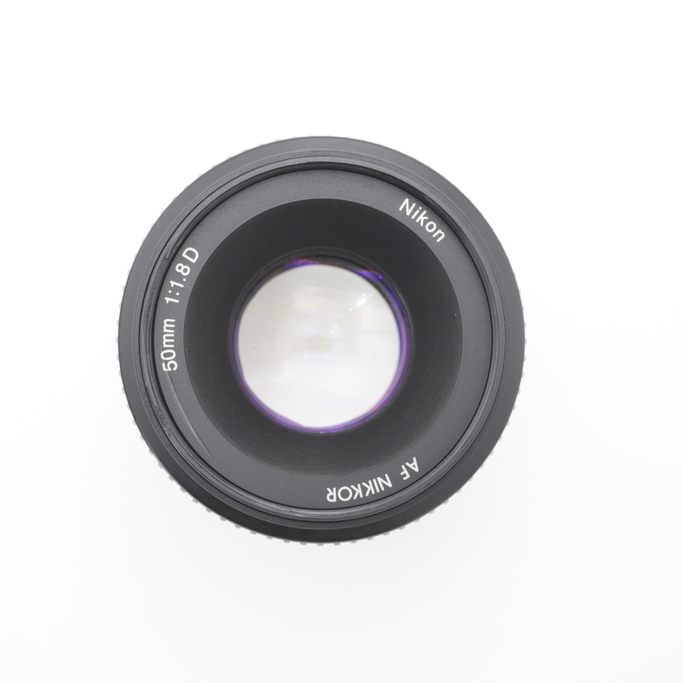 Nikon 50mm f/1.8D AF Nikkor (состояние 5-)