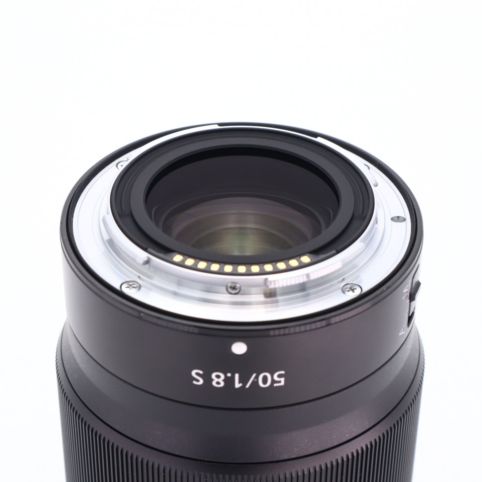 Nikon Z 50mm f/1.8S (витринный экземпляр)