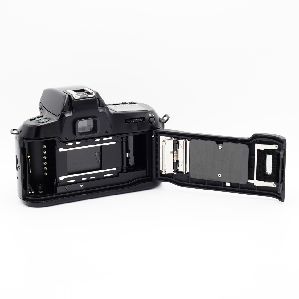 Nikon F70 body (состояние 5-)