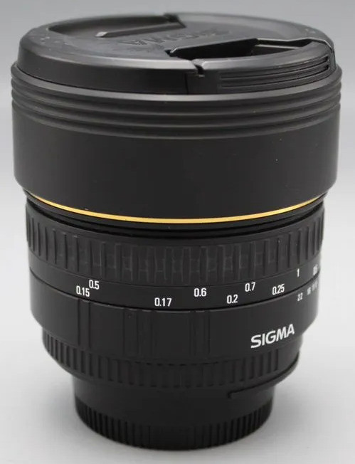 Sigma 15mm f/2.8 EX DG Fisheye Nikon F (состояние 5)