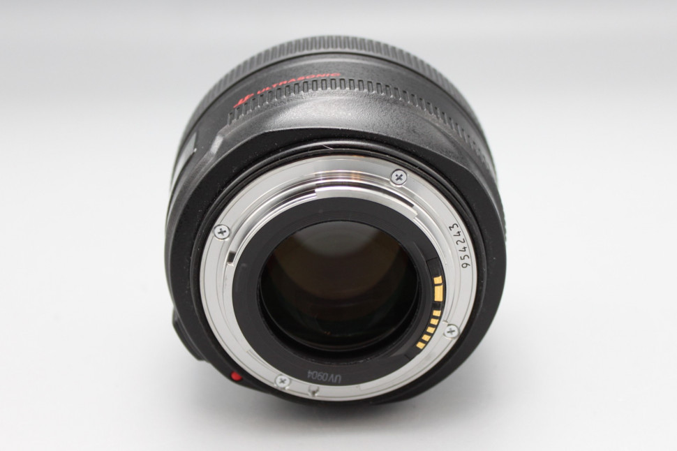 Canon EF 50mm f/1.2L  USM (like new)