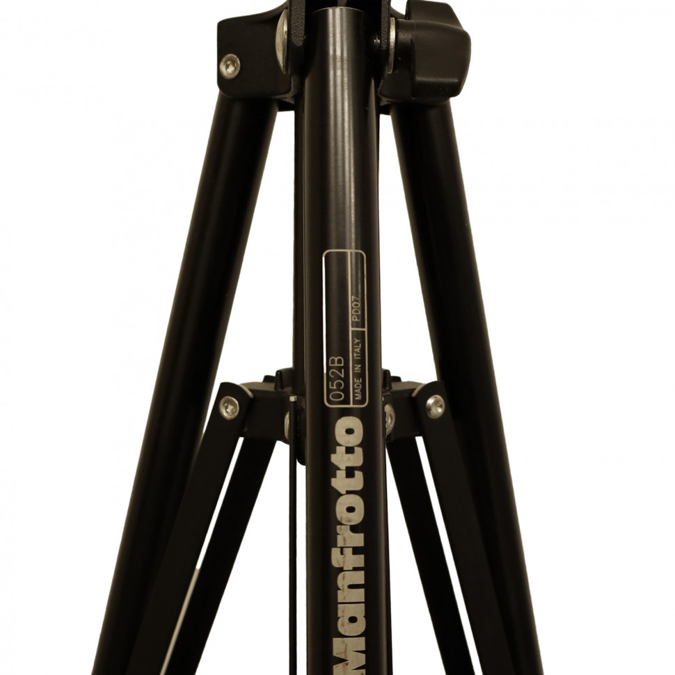 Стойка Manfrotto 052B