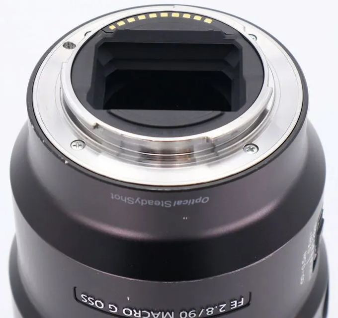 Sony FE 90mm f/2.8 Macro G OSS (состояние 5-)