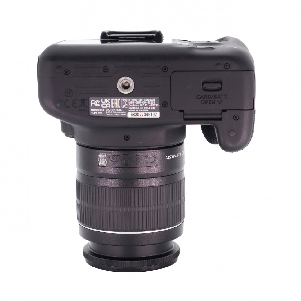 Canon EOS 2000D Kit EF-S 18-55mm III (13.000 кадров)