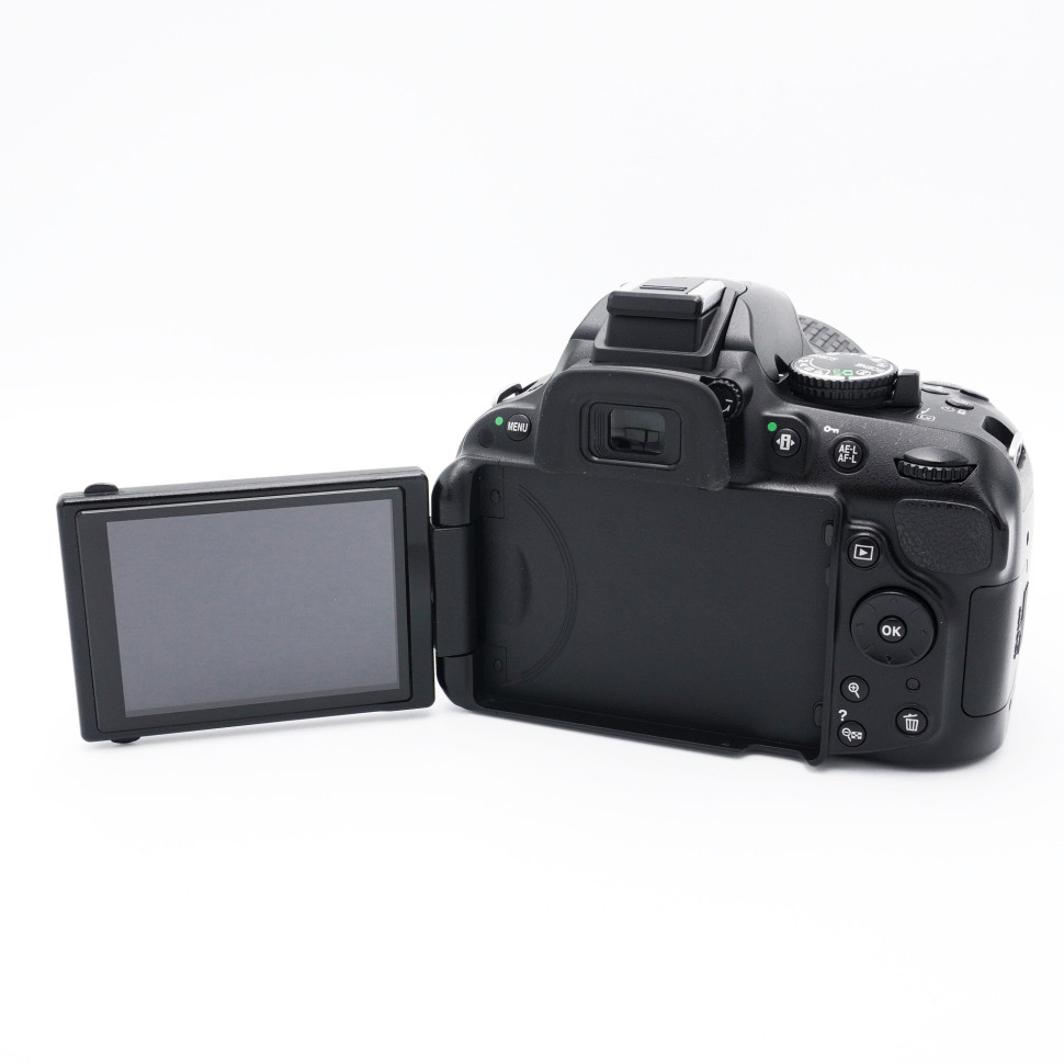 Nikon D5200 Kit AF-S 18-55mm VR (29.000 кадров)