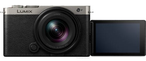 Panasonic S9 silver + Lumix S 18-40mm f/4.5-6.3