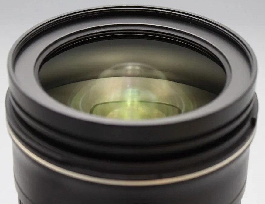 Nikon 24-70 f/2.8 G AF-S Nikkor (Like new)