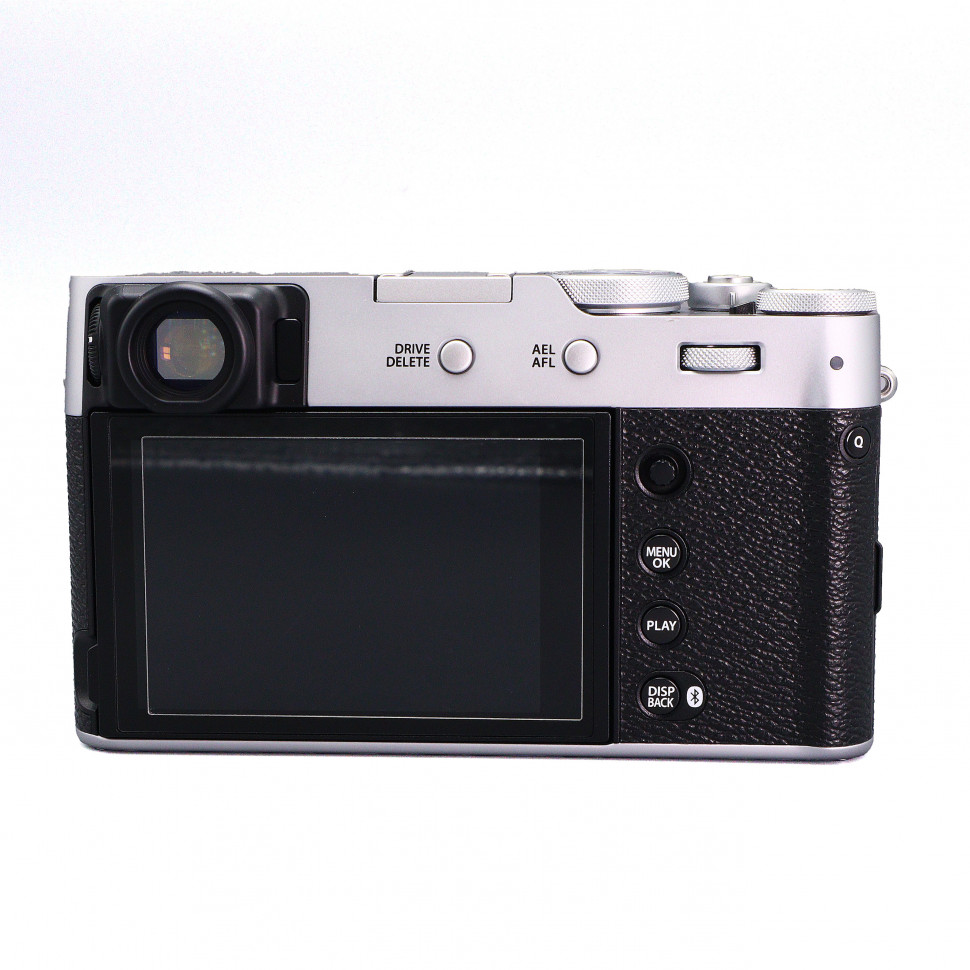 Fujifilm X100 VI silver (1.500 кадров)