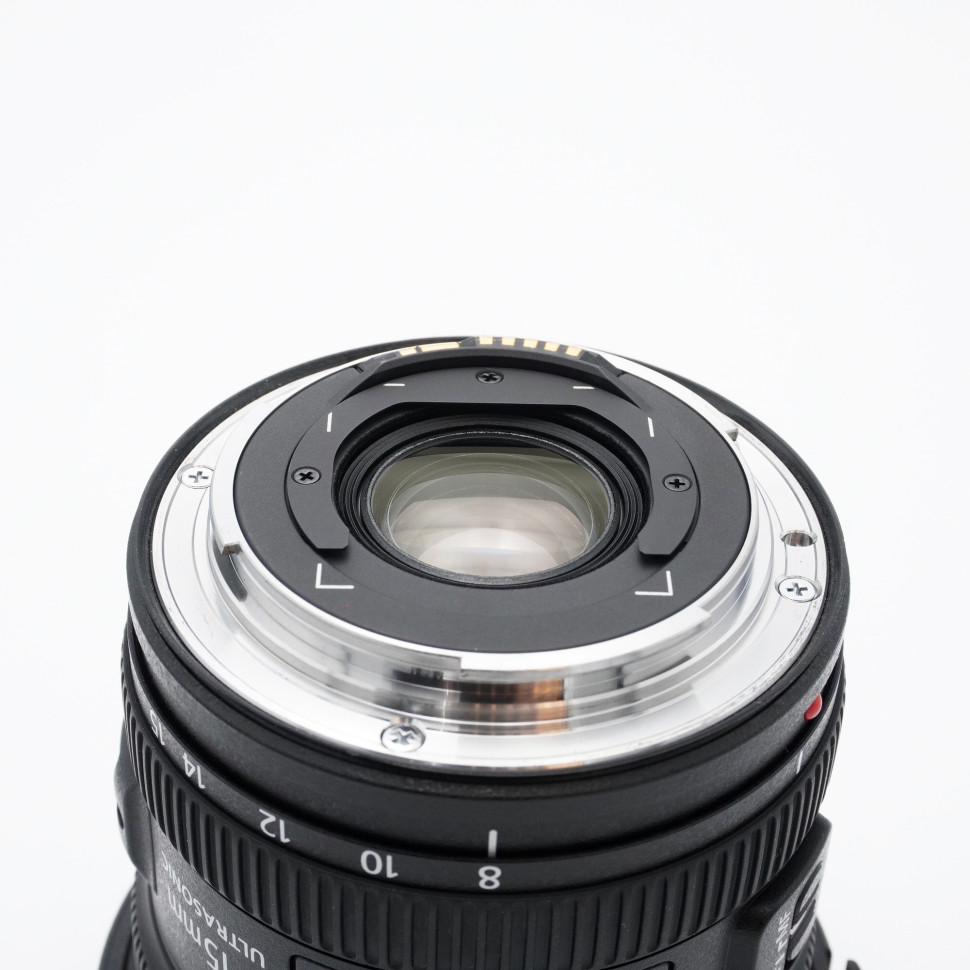 Canon Fisheye EF 8-15mm 4 L USM (состояние 5-)