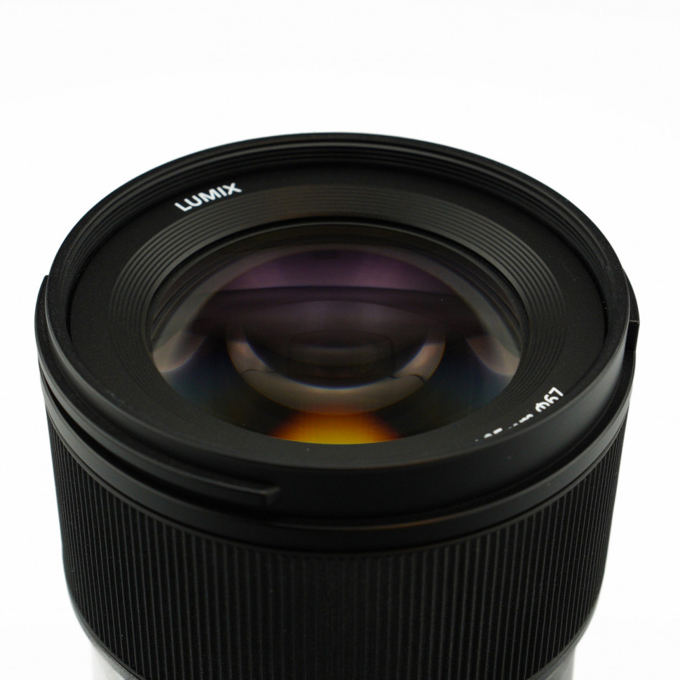 Panasonic Lumix S 85mm f/1.8 (состояние 5-)