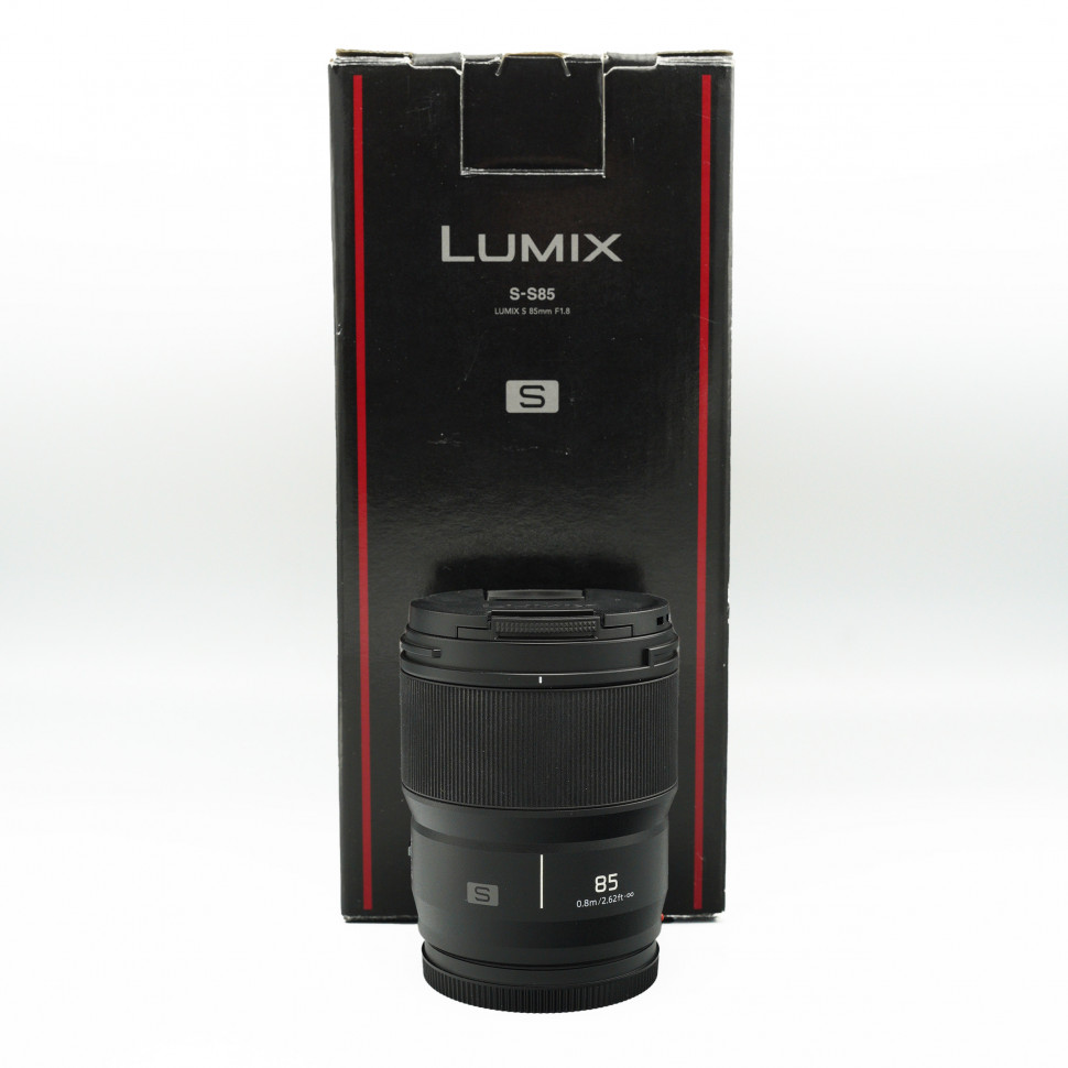 Panasonic Lumix S 85mm f/1.8 (состояние 5-)