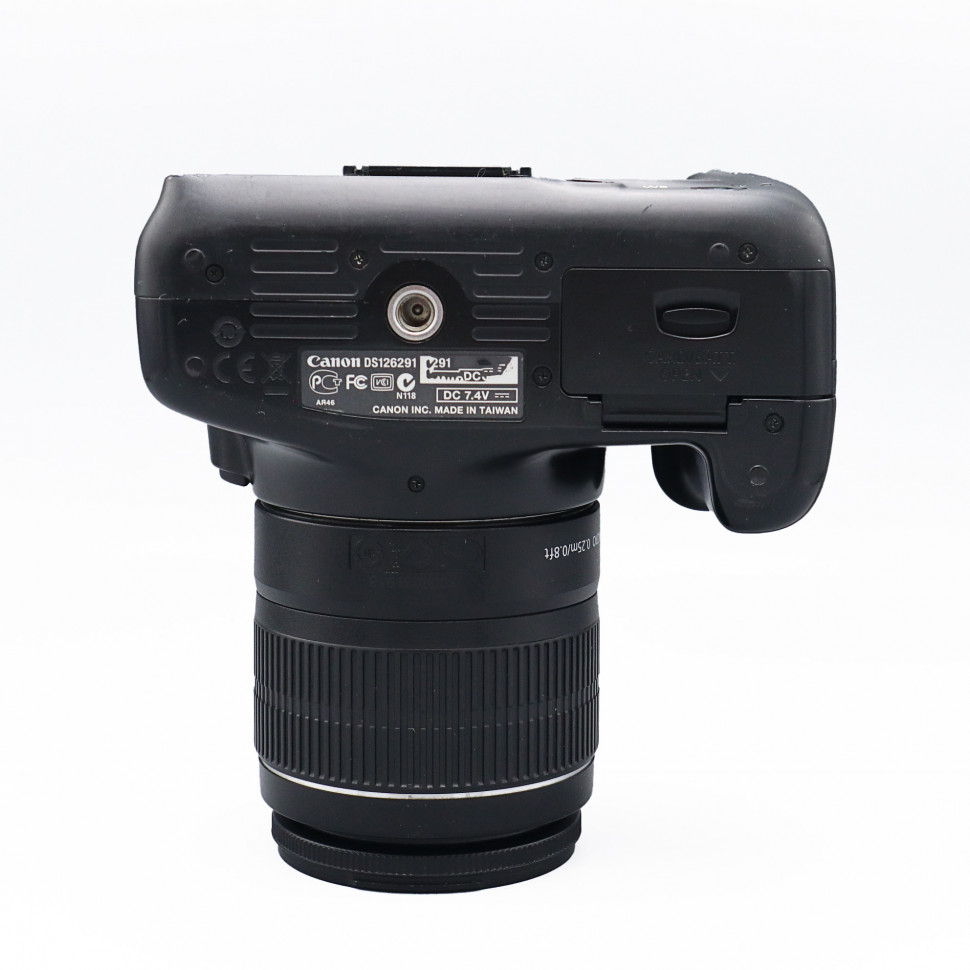 Canon EOS 1100D kit 18-55mm IS II (14800 кадров)
