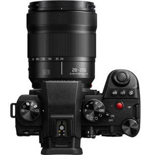 Panasonic S9 body + 28-200mm