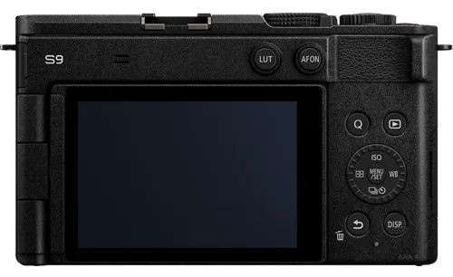 Panasonic S9 body + 28-200mm