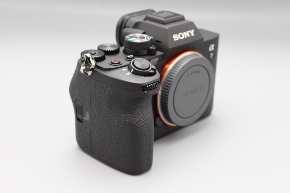Sony A7 M4 body (8700 кадров)
