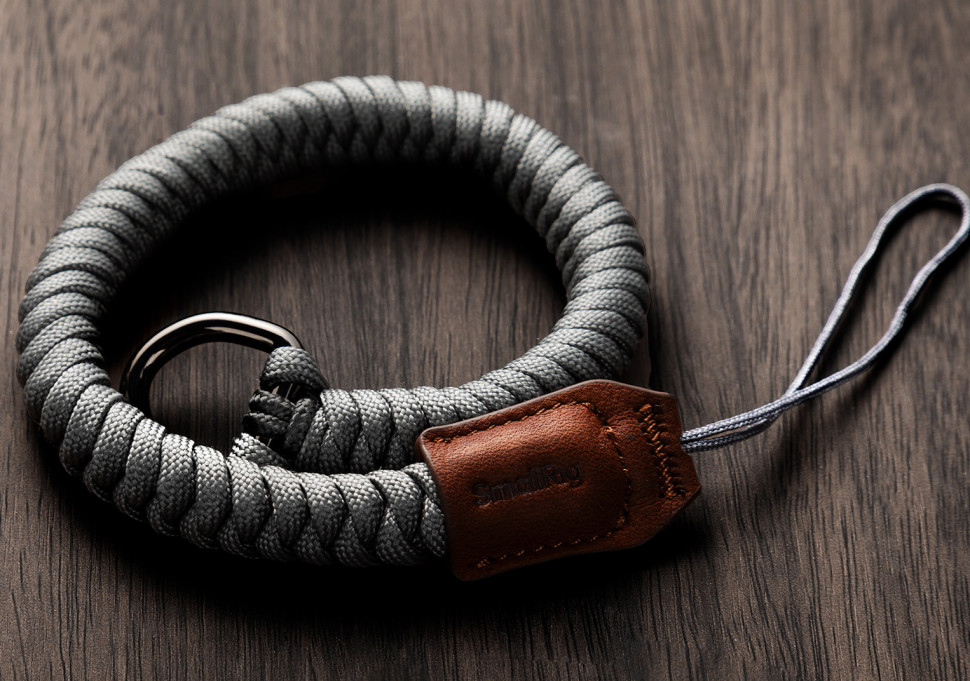 Ремешок на запястье SmallRig 5055 Universal Braided Wristband Серый