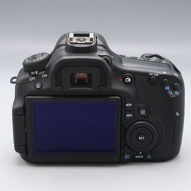 Canon 60D body (2700 кадров)