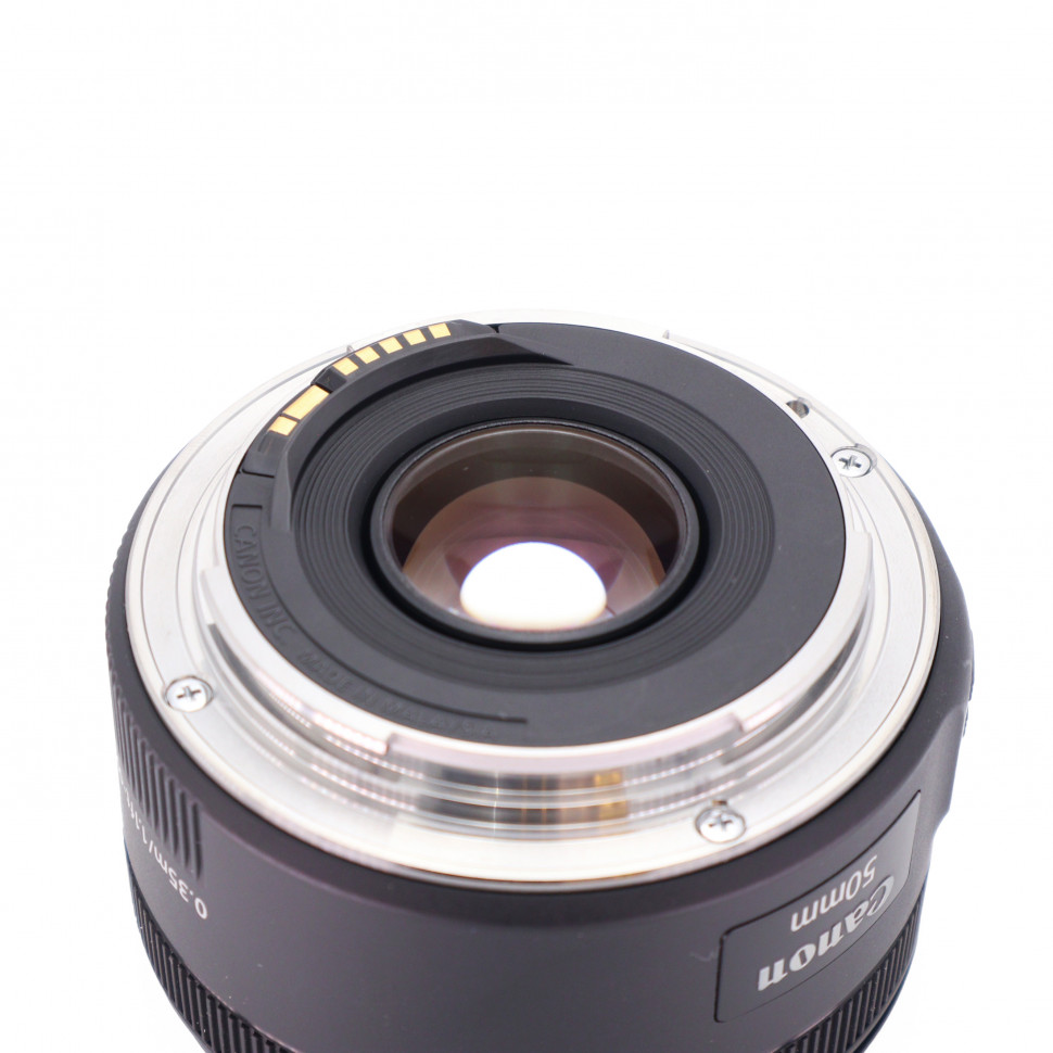 Canon EF 50mm f/1.8 STM  (состояние 5-)