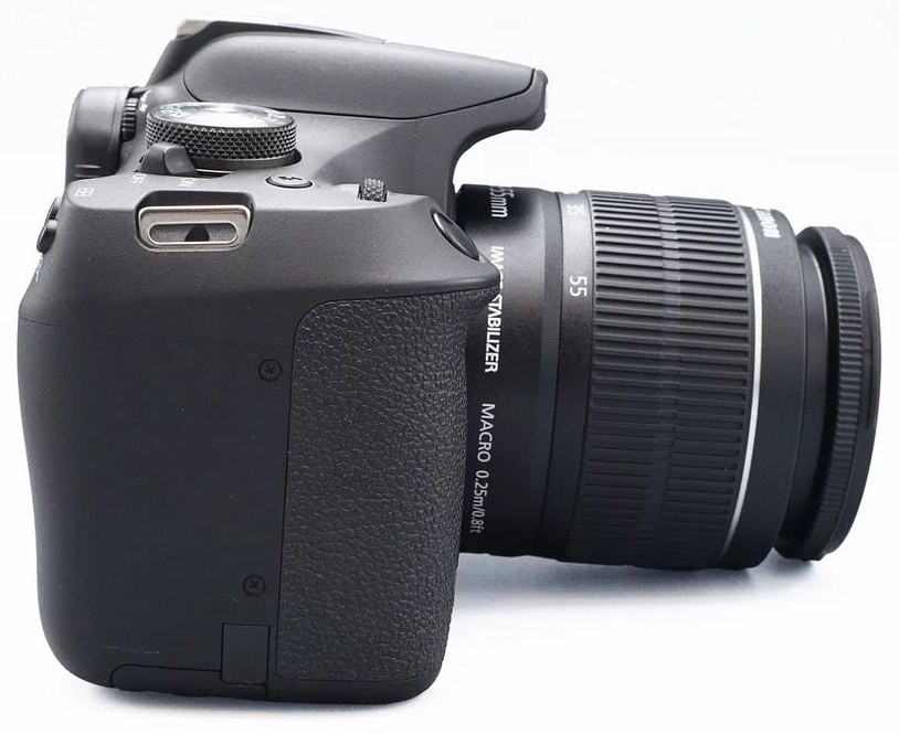 Canon EOS 2000D kit 18-55mm IS II (6400 кадров)