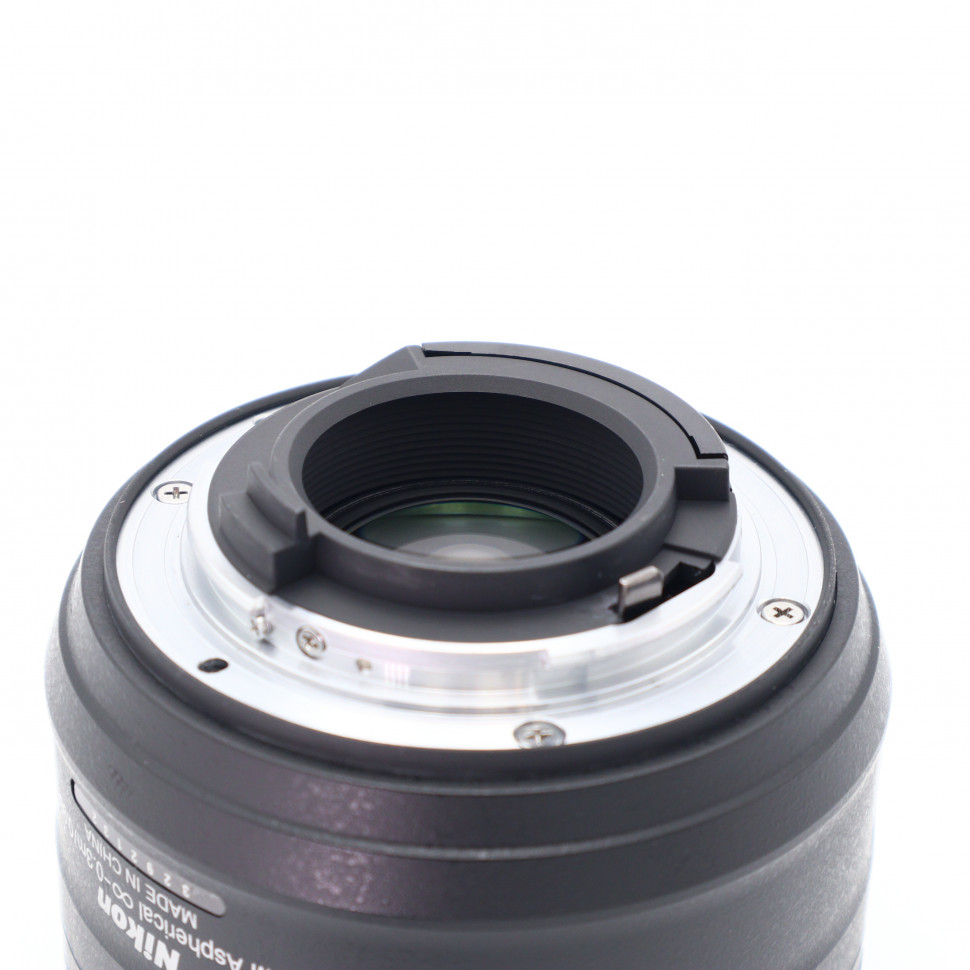 Nikkor AF-S 35mm f/1.8 G (состояние 5-)