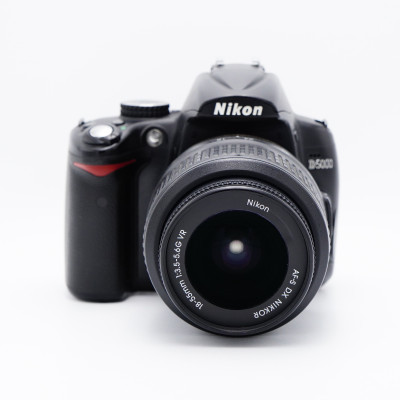 Nikon D5000 kit 18-55 VR (55.000 кадров)
