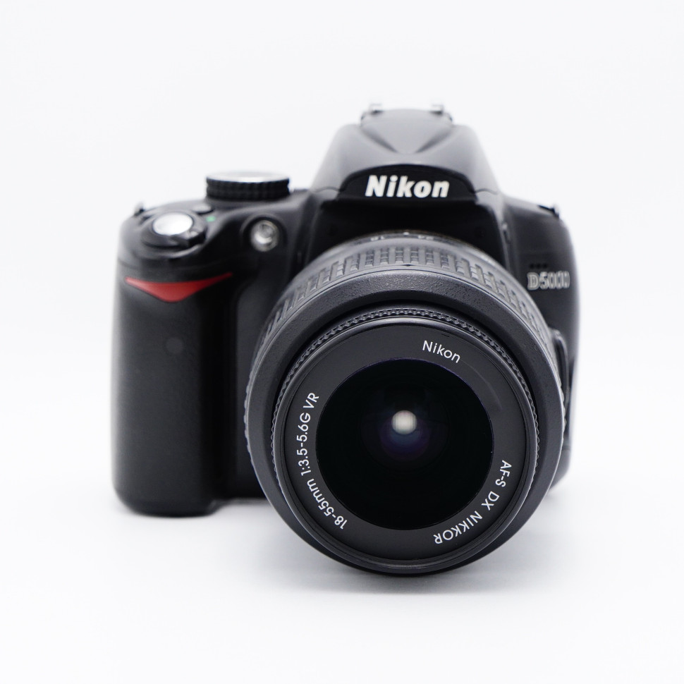 Nikon D5000 kit 18-55 VR (55.000 кадров)