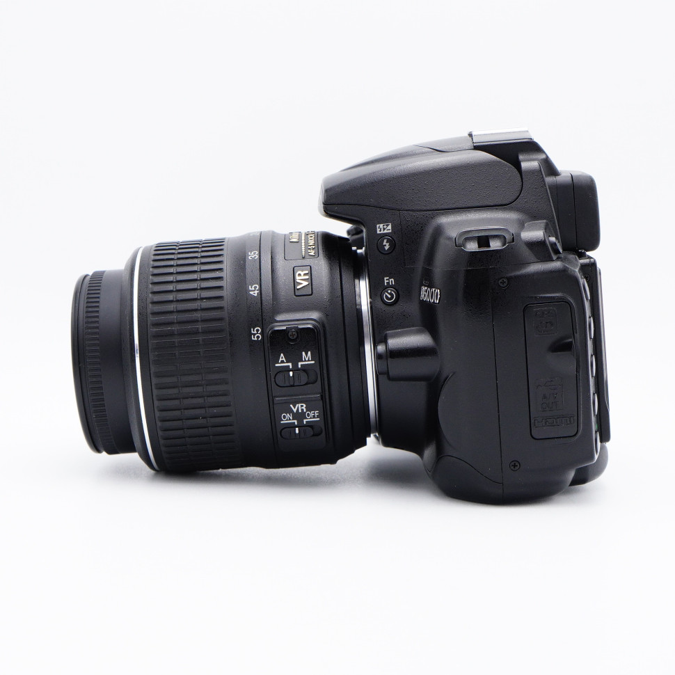 Nikon D5000 kit 18-55 VR (55.000 кадров)