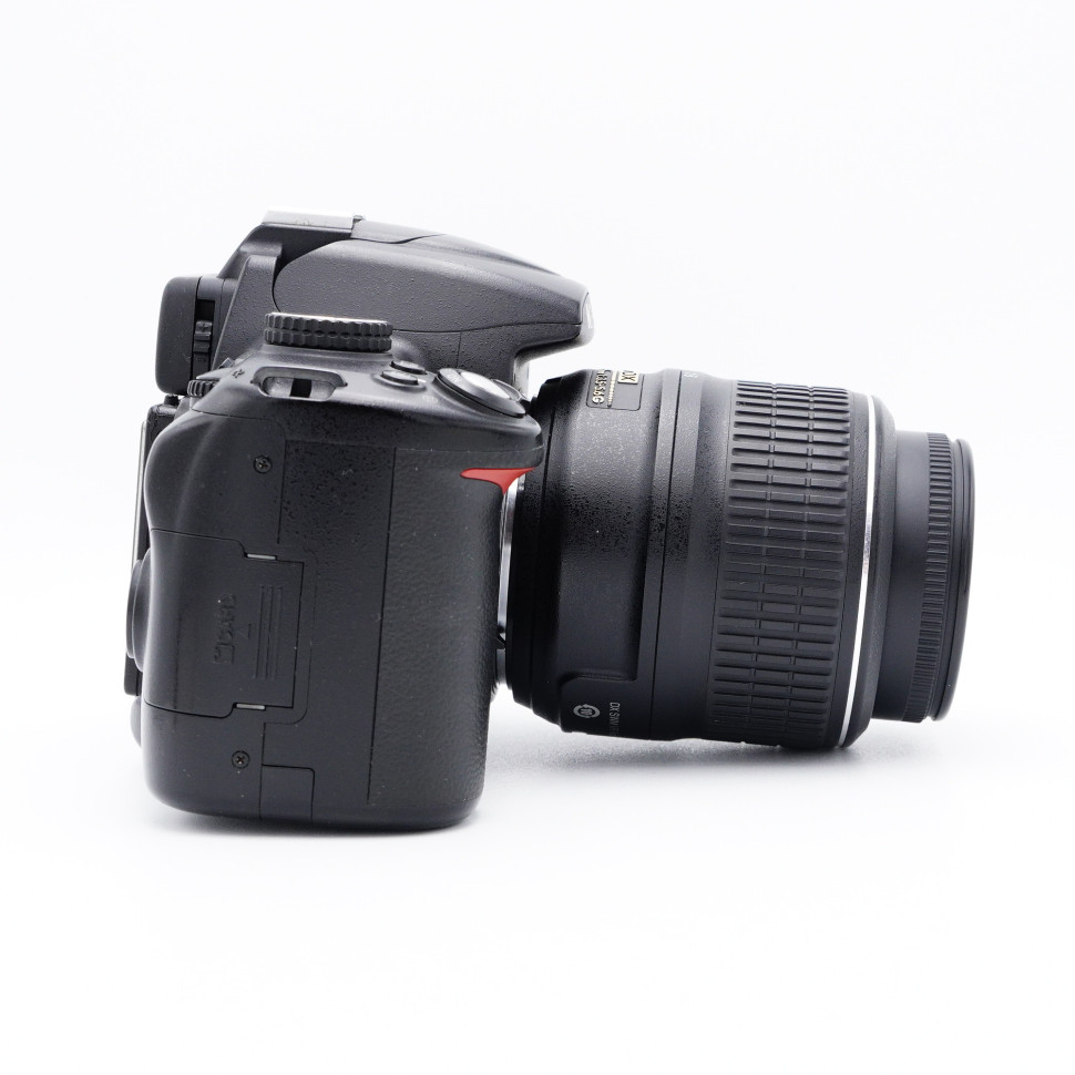 Nikon D5000 kit 18-55 VR (55.000 кадров)