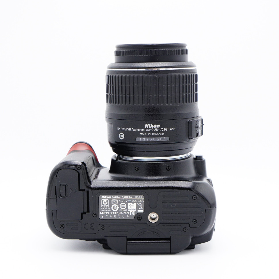 Nikon D5000 kit 18-55 VR (55.000 кадров)