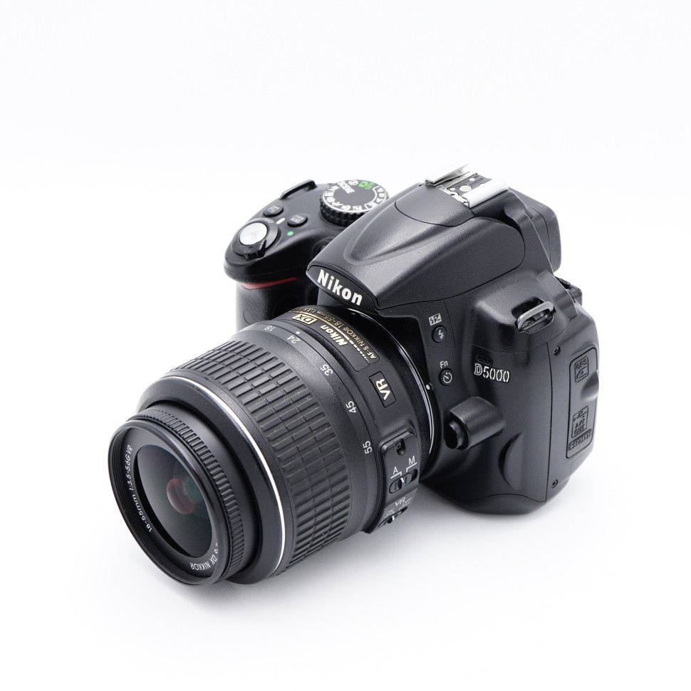 Nikon D5000 kit 18-55 VR (55.000 кадров)