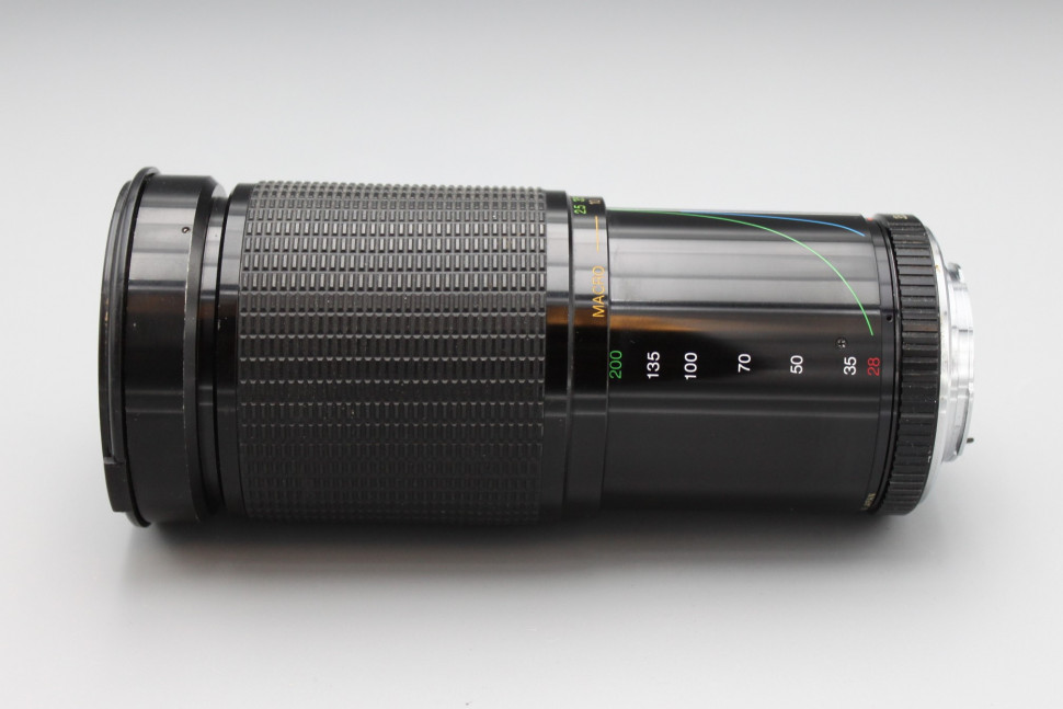 Vivitar MC Macro 28-200mm f/ 3.5-5.3 Minolta MD