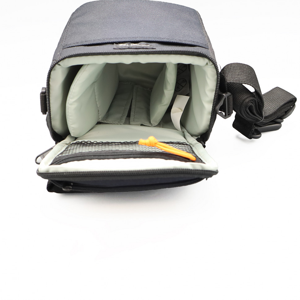 Lowepro Format 120 Black (сост. 5-)