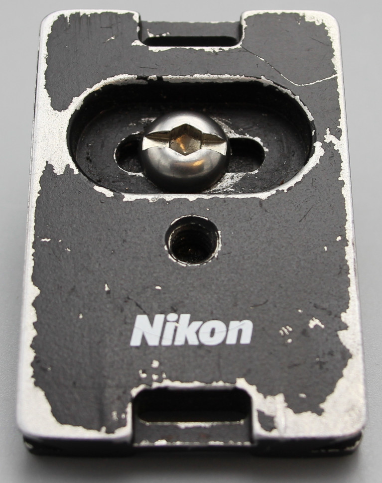 Штативная площадка Nikon 39 х 59 мм
