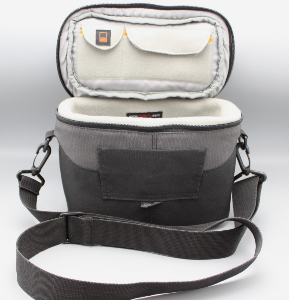 LowePro Cirrus 120 Black