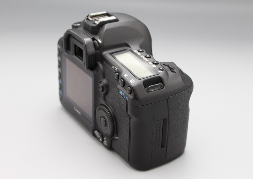 Canon EOS 5D Mark II (42500 кадров)