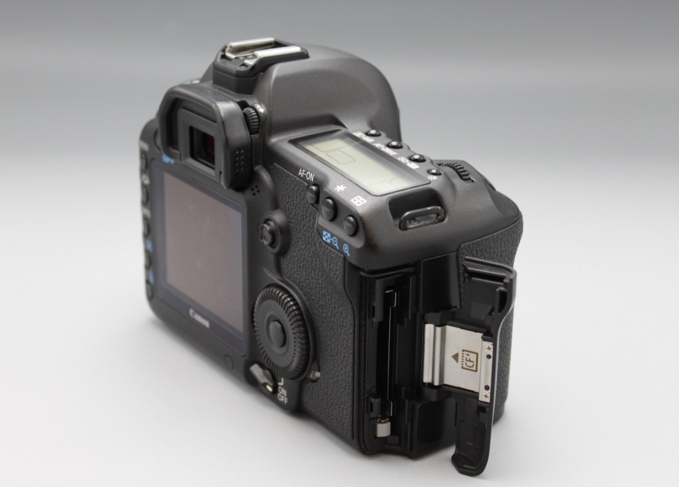 Canon EOS 5D Mark II (42500 кадров)