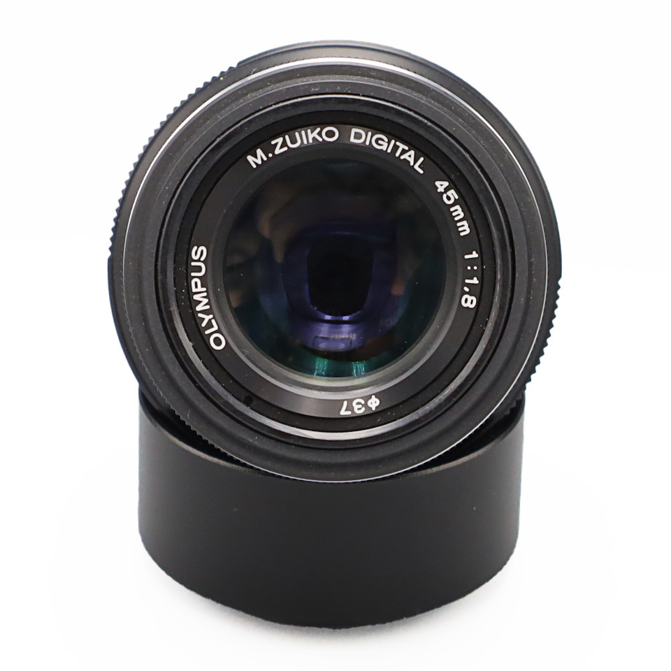 Olympus M.Zuiko Digital 45mm f/1.8 (сост. 5)