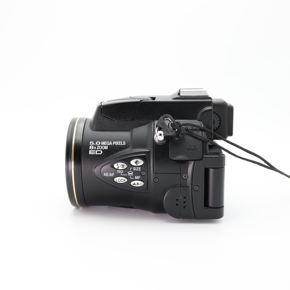 Nikon Coolpix 5700 (состояние 5)