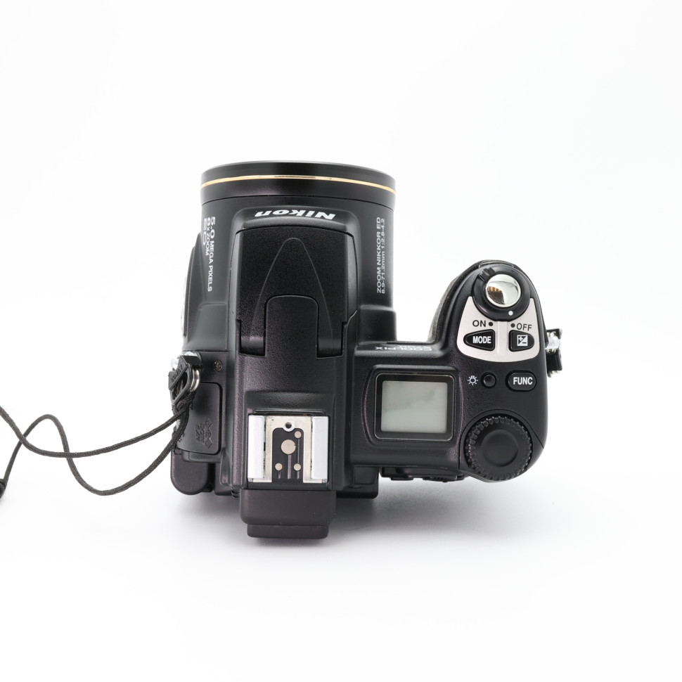 Nikon Coolpix 5700 (состояние 5)