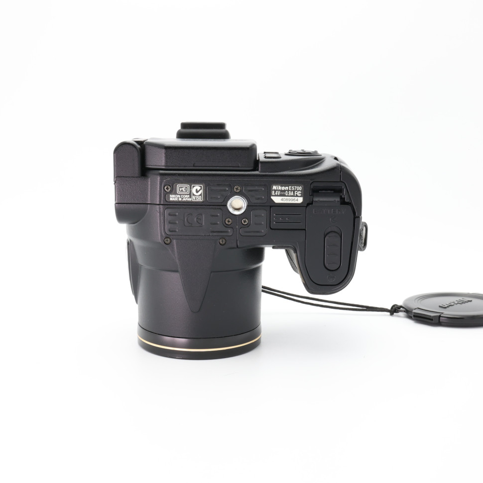 Nikon Coolpix 5700 (состояние 5)