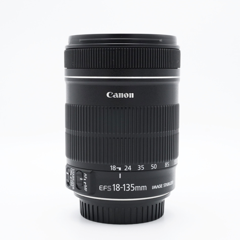 Canon EF-S 18-135mm f/3.5-5.6 IS   (состояние 4)