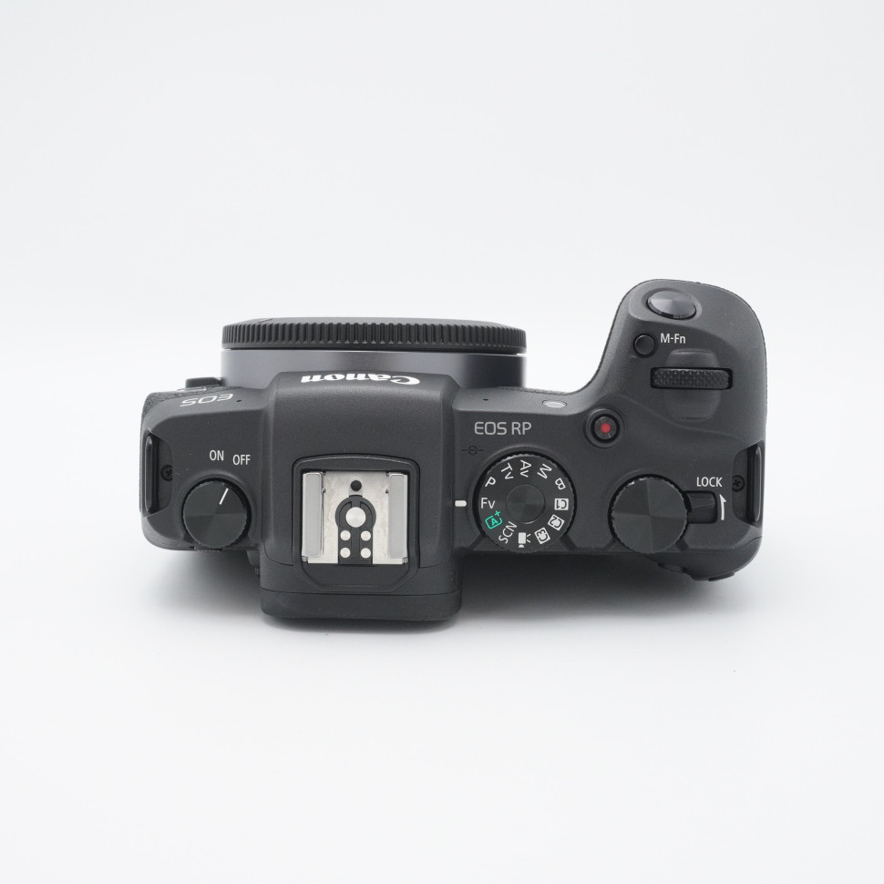 Canon EOS RP (6.000 кадров)