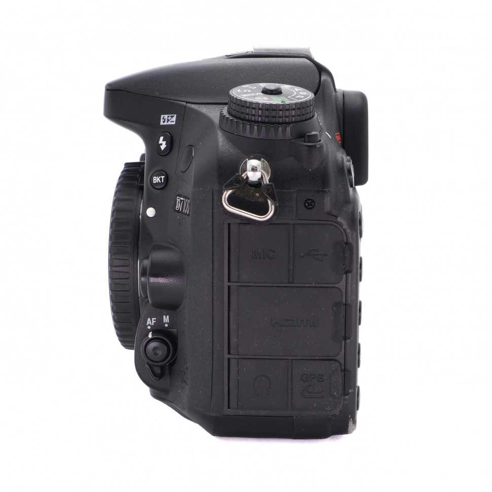 Nikon D7100 body (53000 кадров)