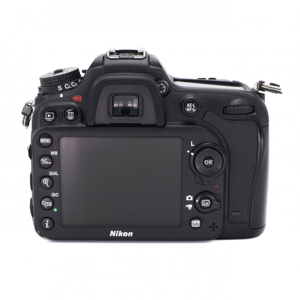 Nikon D7100 body (53000 кадров)