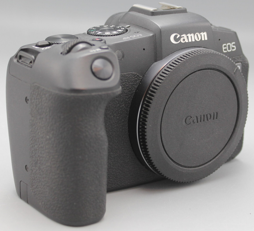 Canon EOS RP Body  (118000 кадров)