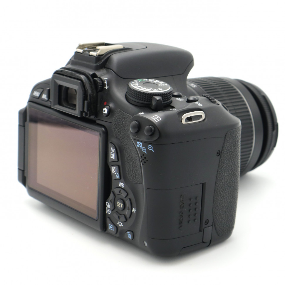 Canon EOS 600D Kit EF-S 18-55mm IS II (16.000 кадров)