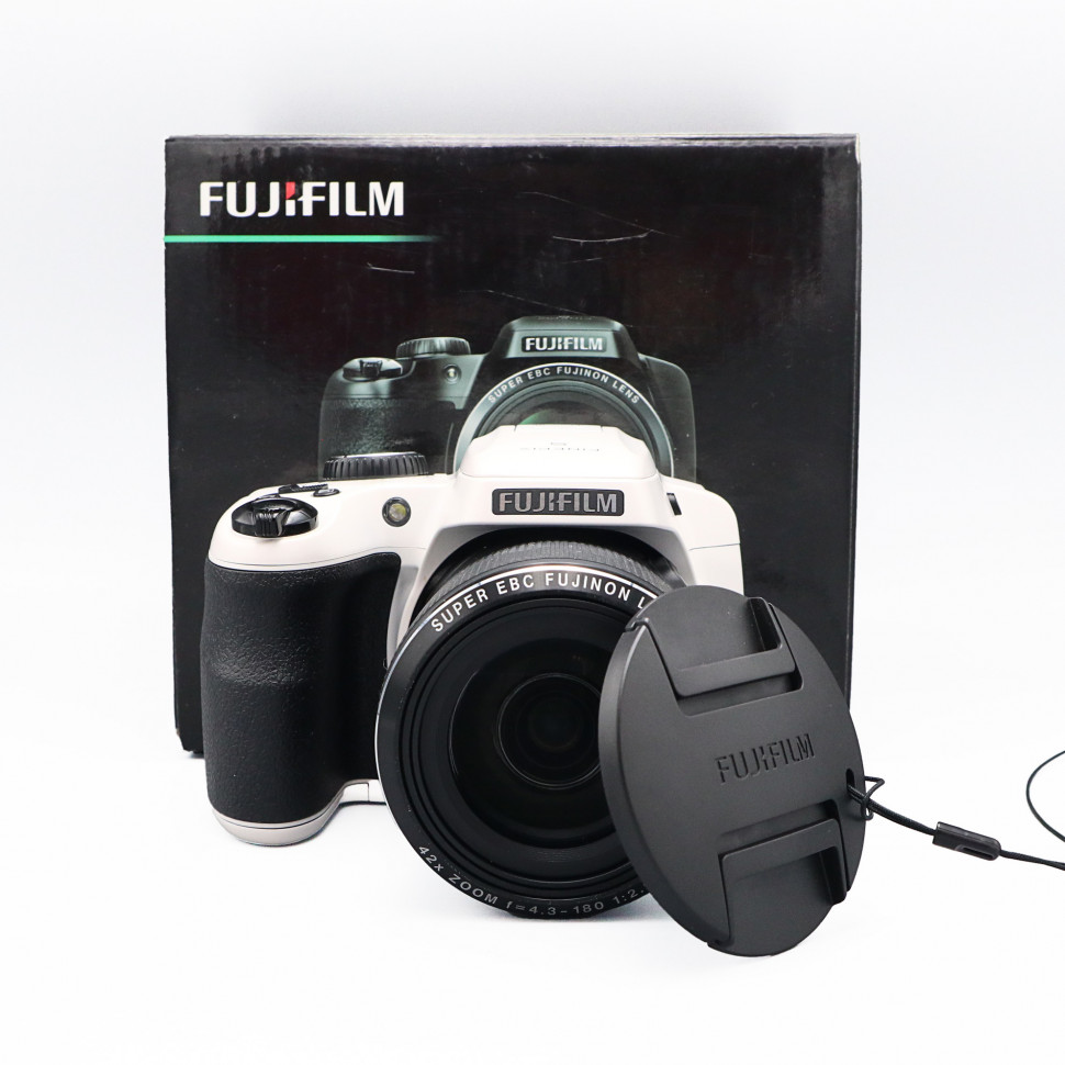 Fujifilm FinePix S8300 (состояние 5)