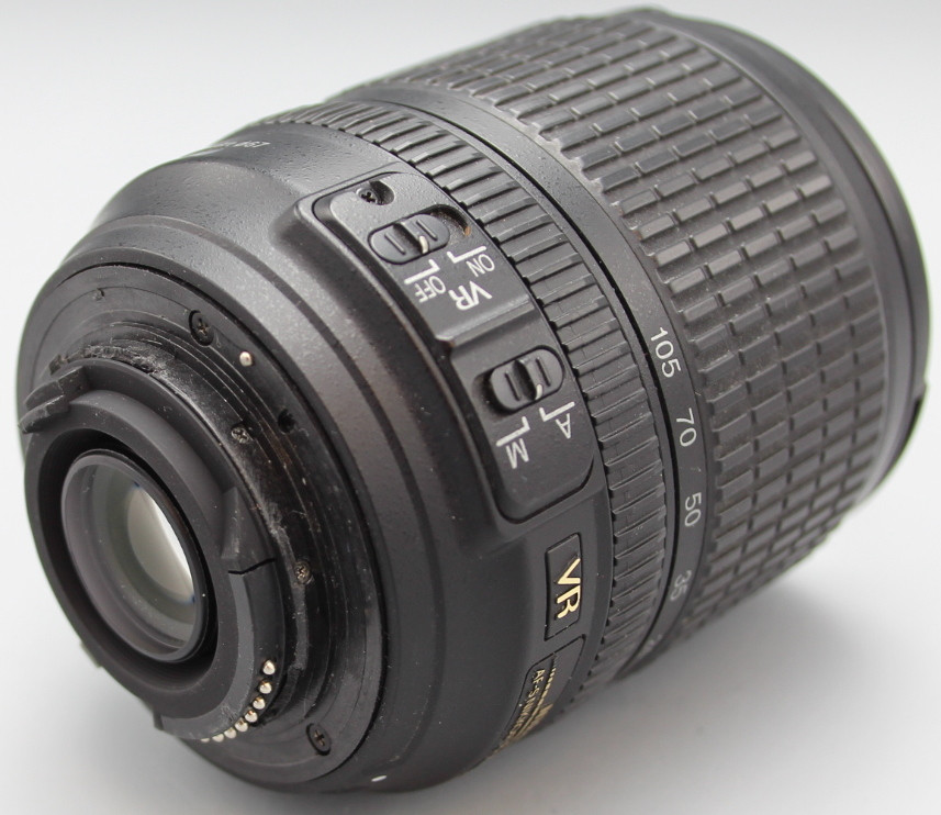 Nikon AF-S 18-105mm f/3.5-5.6 G ED DX VR (состояние 2)