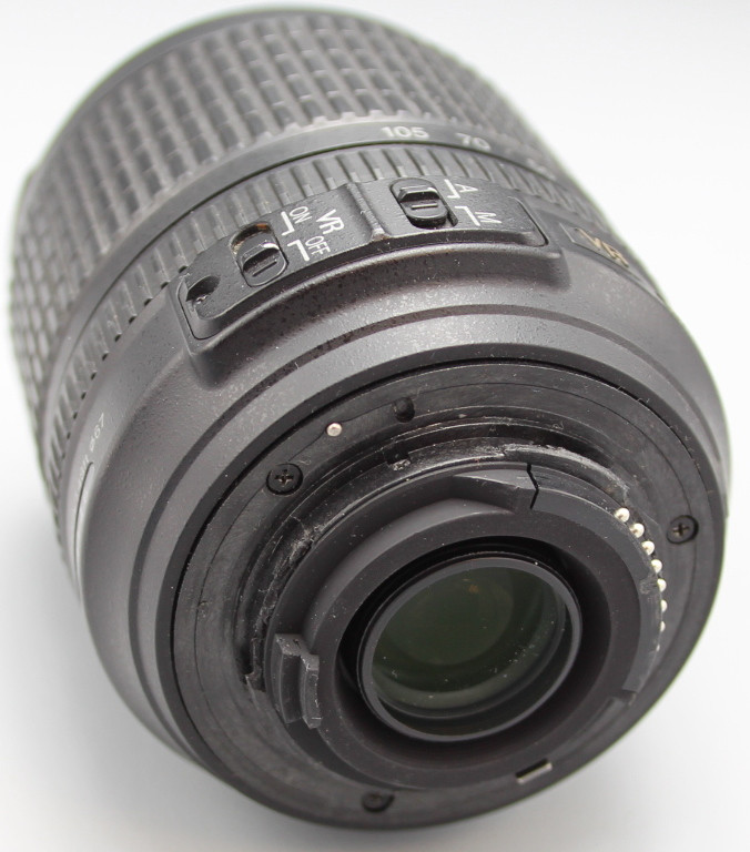 Nikon AF-S 18-105mm f/3.5-5.6 G ED DX VR (состояние 2)