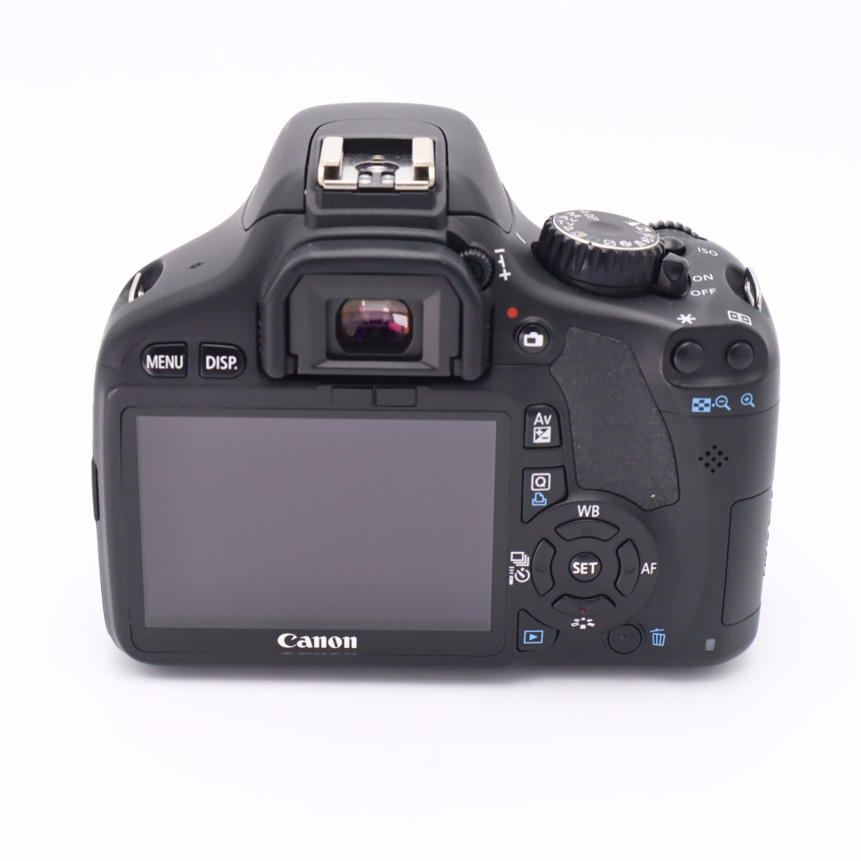 Canon EOS 550D Kit EF-S 18-55mm IS II (10.000 кадров)